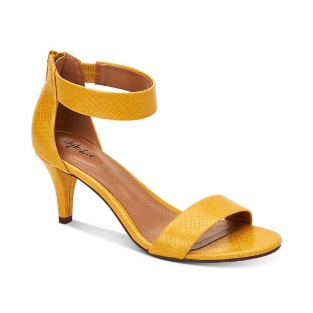 Style & Co. Womens Paycee Yellow Dress Sandals Shoes NWOT